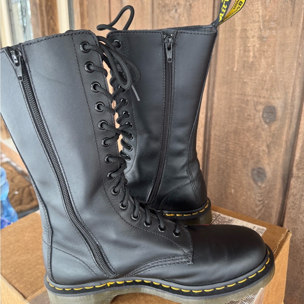 Dr. Martens vonda boots tall - Picture 2 of 7